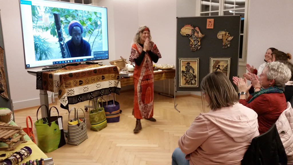 Lebendige Präsentation im Pfarrsaal Hägglingen